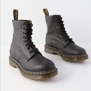 Dr. Martens Pascal Black Virginia Leather Boots